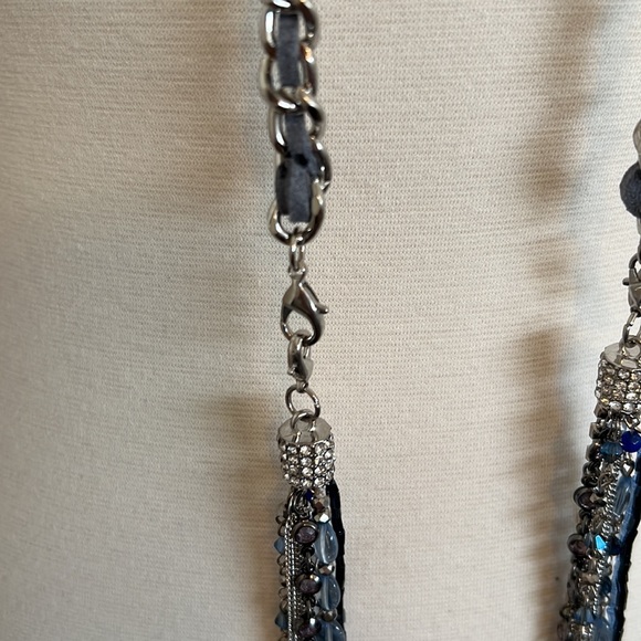 Blue 40” Lariat / Clasp Neckace by Premier Designs (NWOT) - Picture 6 of 8